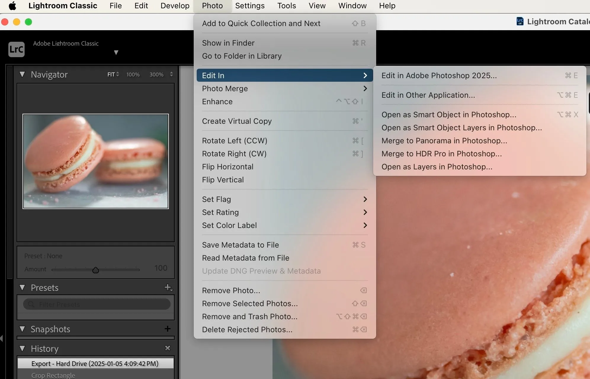 Biểu tượng Adobe Lightroom và Photoshop minh họa khả năng tích hợp liền mạch