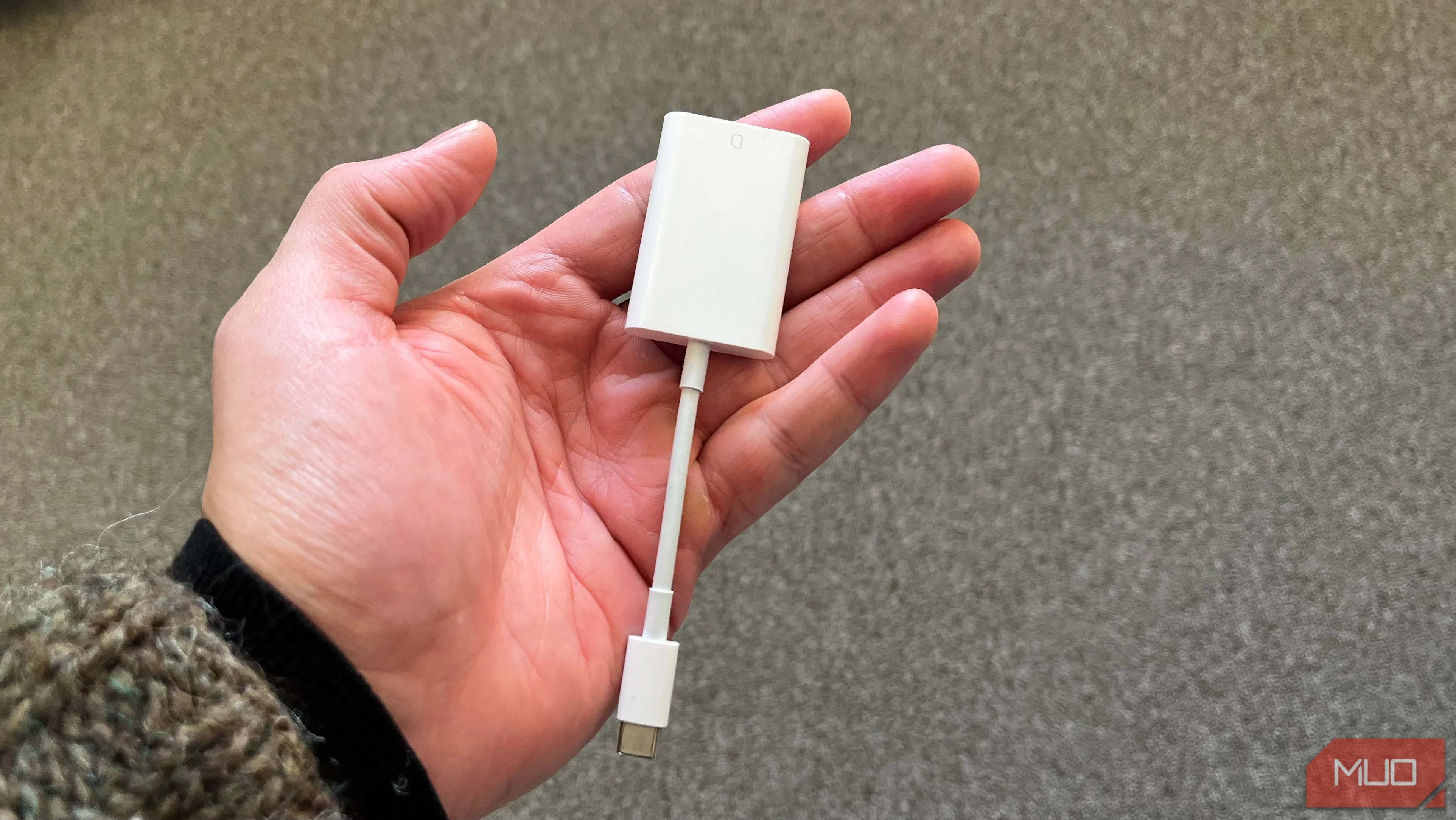 Bộ chuyển đổi đầu đọc thẻ SD chính hãng Apple dành cho MacBook Pro