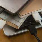 Các ổ cứng rời dùng để lưu trữ trên máy tính xách tay