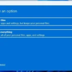 Các tùy chọn đặt lại máy tính Windows 10 và 11 trong phần Cài đặt hệ thống, cho phép giữ lại tệp cá nhân hoặc xóa mọi thứ.