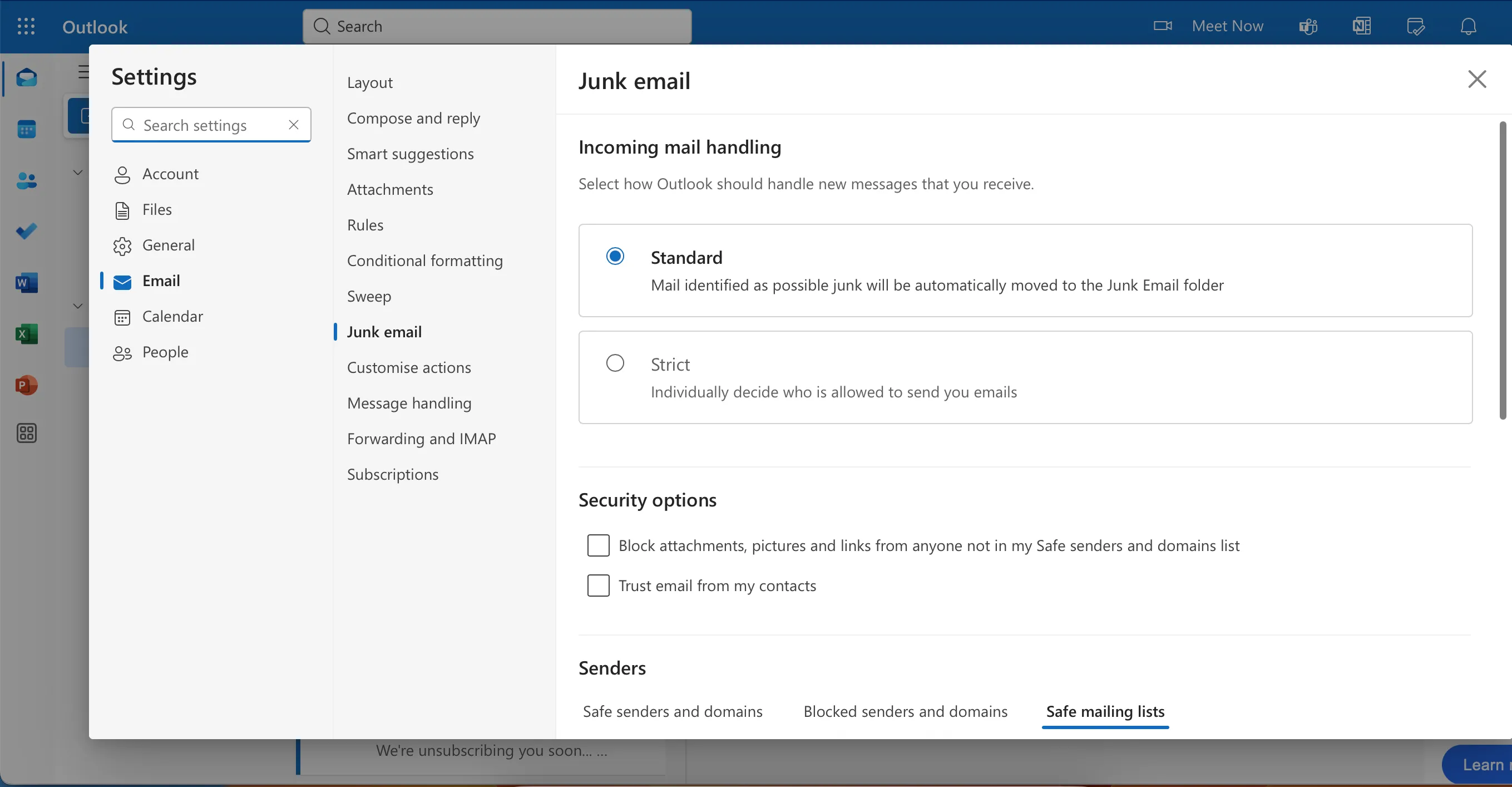 Cài đặt chế độ nghiêm ngặt cho email đến trong ứng dụng Outlook
