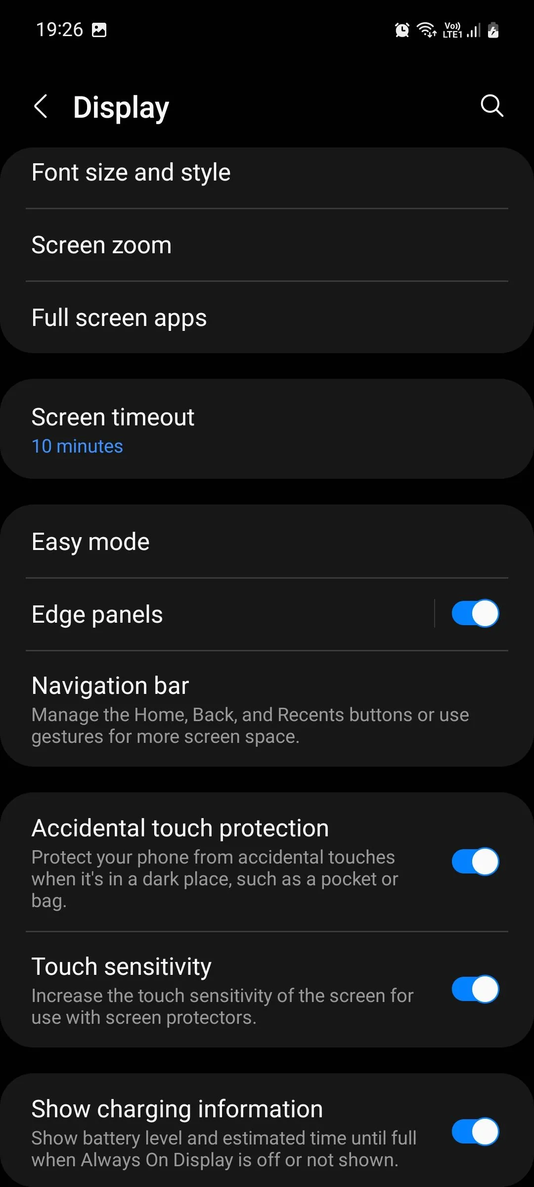 Cài đặt hiển thị trên Samsung Galaxy nơi kích hoạt bảng cạnh