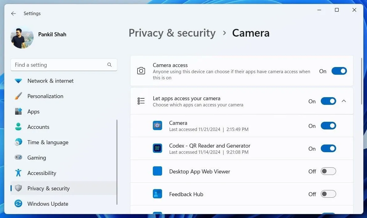 Cài đặt quyền riêng tư camera cho ứng dụng trong mục Settings của Windows 11, giúp bạn kiểm soát ai có thể truy cập webcam
