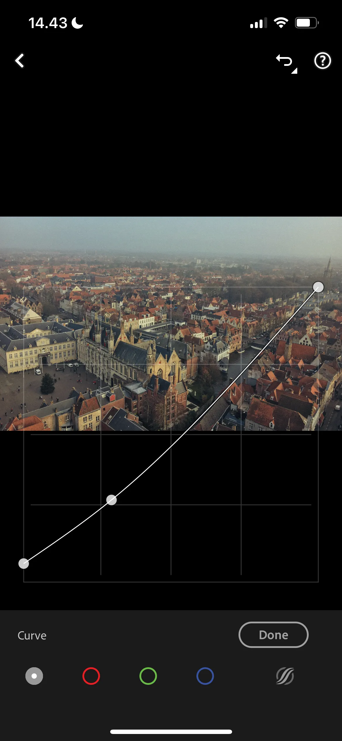 Chỉnh sửa đường cong Tone Curve trong Lightroom trên màn hình máy tính lớn