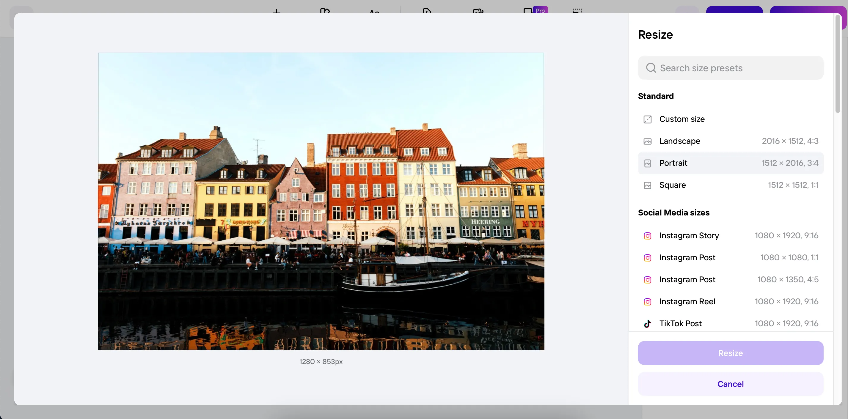 Chỉnh sửa kích thước ảnh bằng AI trong Photoroom