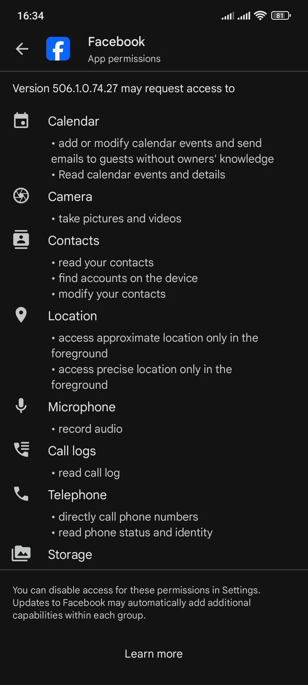 Danh sách chi tiết các quyền truy cập mà ứng dụng Facebook yêu cầu trên Google Play Store, bao gồm cả quyền truy cập danh bạ và vị trí.