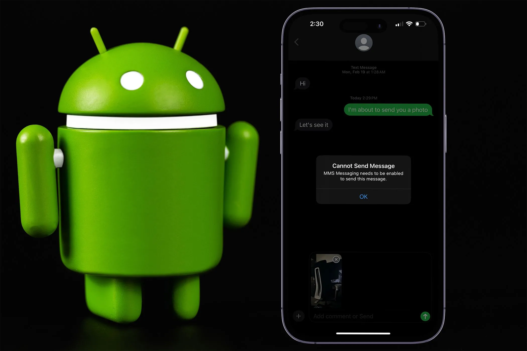 Điện thoại iPhone hiển thị lỗi gửi tin nhắn cạnh biểu tượng Android, minh họa khó khăn chuyển dữ liệu iMessage
