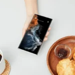 Điện thoại Samsung Galaxy S22 Ultra màu trắng Phantom tinh tế
