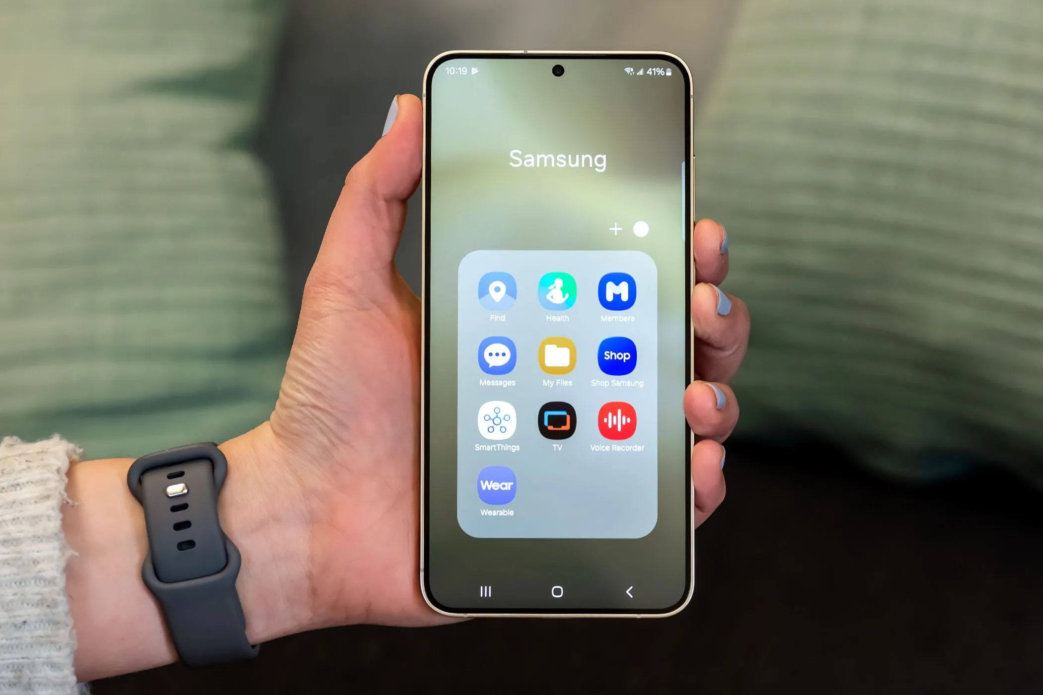 iPhone 16e: Liệu có phải là chiếc iPhone “giá rẻ” mà bạn đang tìm kiếm?