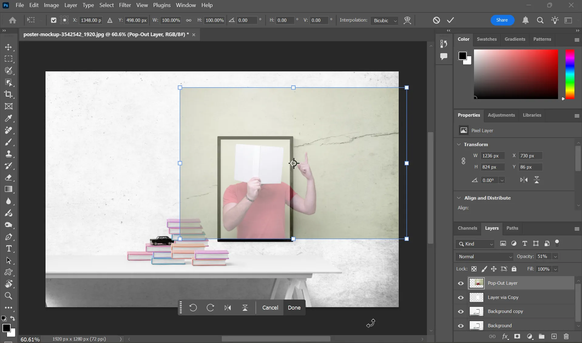 Điều chỉnh vị trí và kích thước ảnh pop-out trong Photoshop để một phần chủ thể nằm ngoài khung