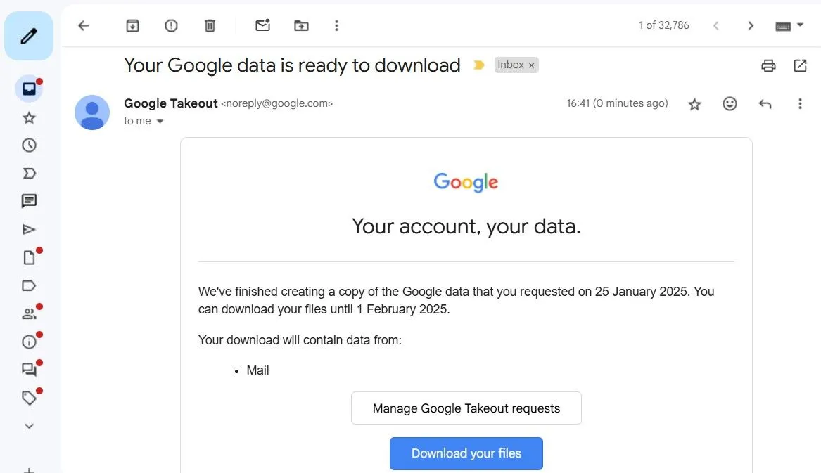 Email thông báo từ Google Takeout trong Gmail với nút tải xuống dữ liệu sao lưu