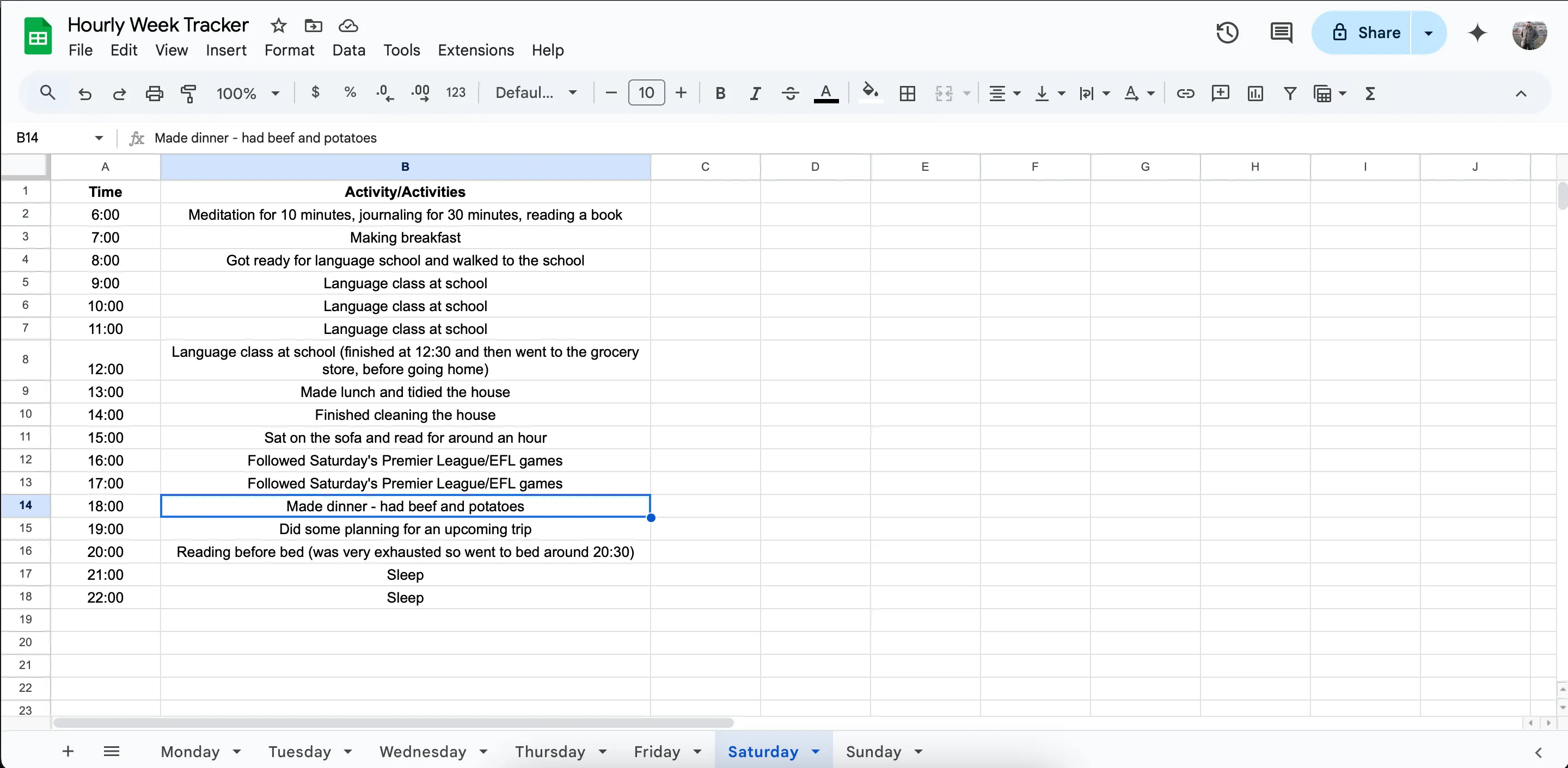 Ghi chú chi tiết các hoạt động cuối tuần được theo dõi trong Google Sheets.