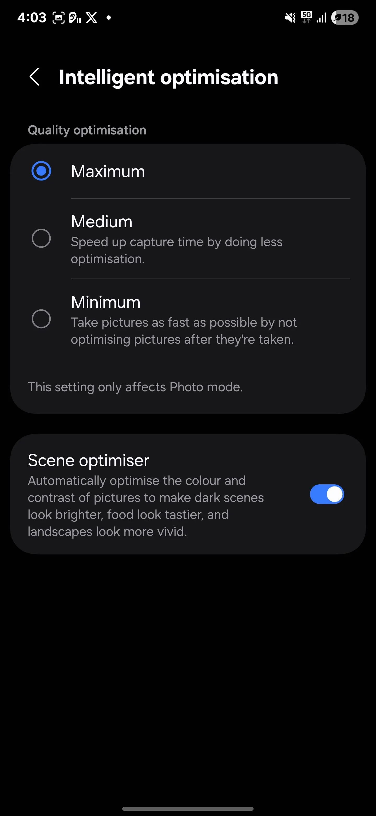 Giao diện bật tính năng Tối ưu hóa cảnh (Scene Optimizer) trong cài đặt camera Samsung