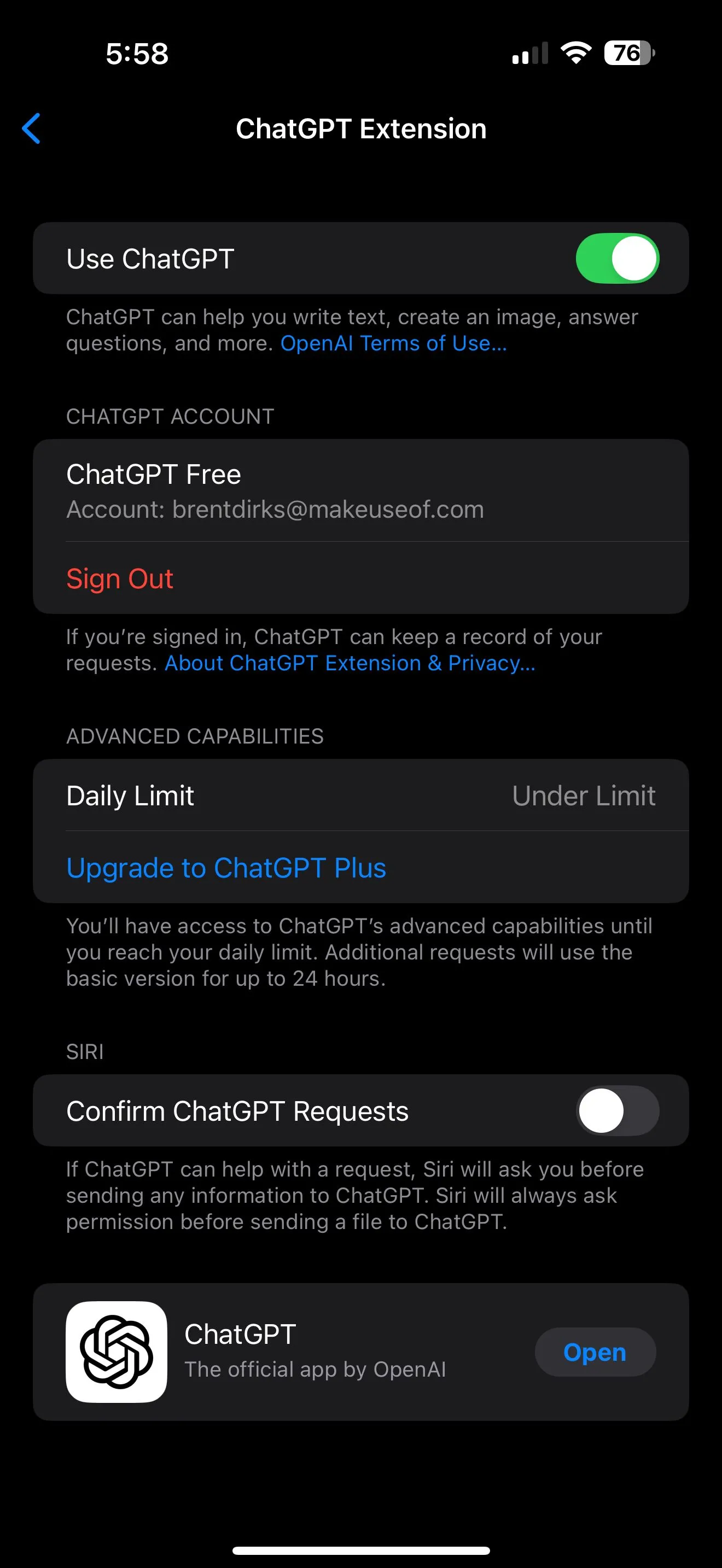 Giao diện cài đặt ChatGPT trong Siri trên iOS 18.2 cho phép tùy chỉnh