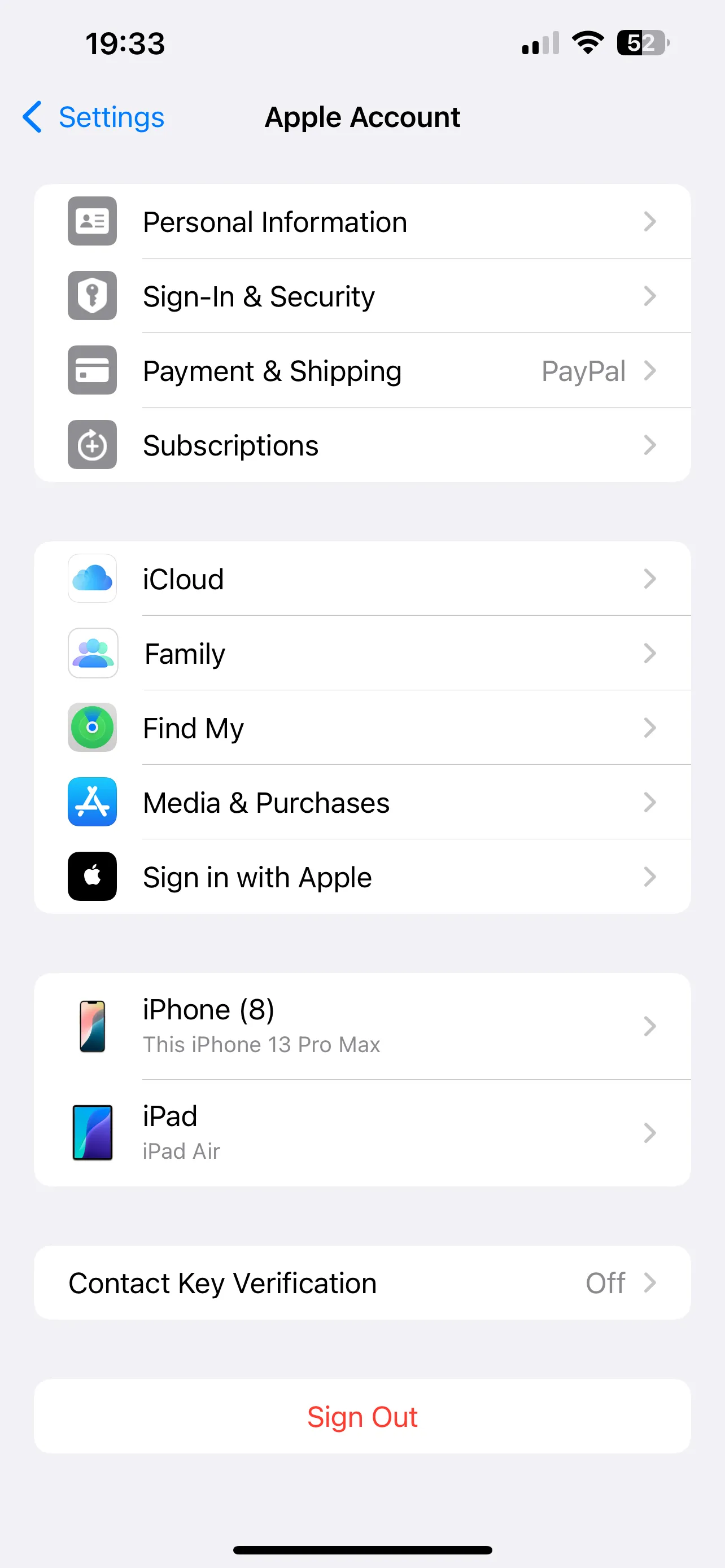 Giao diện cài đặt iCloud trên iPhone, hiển thị tùy chọn sao lưu iCloud.