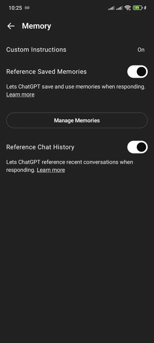 Giao diện cài đặt ứng dụng di động ChatGPT với tùy chọn &quot;Bộ nhớ&quot; (Memory) được bật, cho thấy khả năng ghi nhớ cuộc trò chuyện.