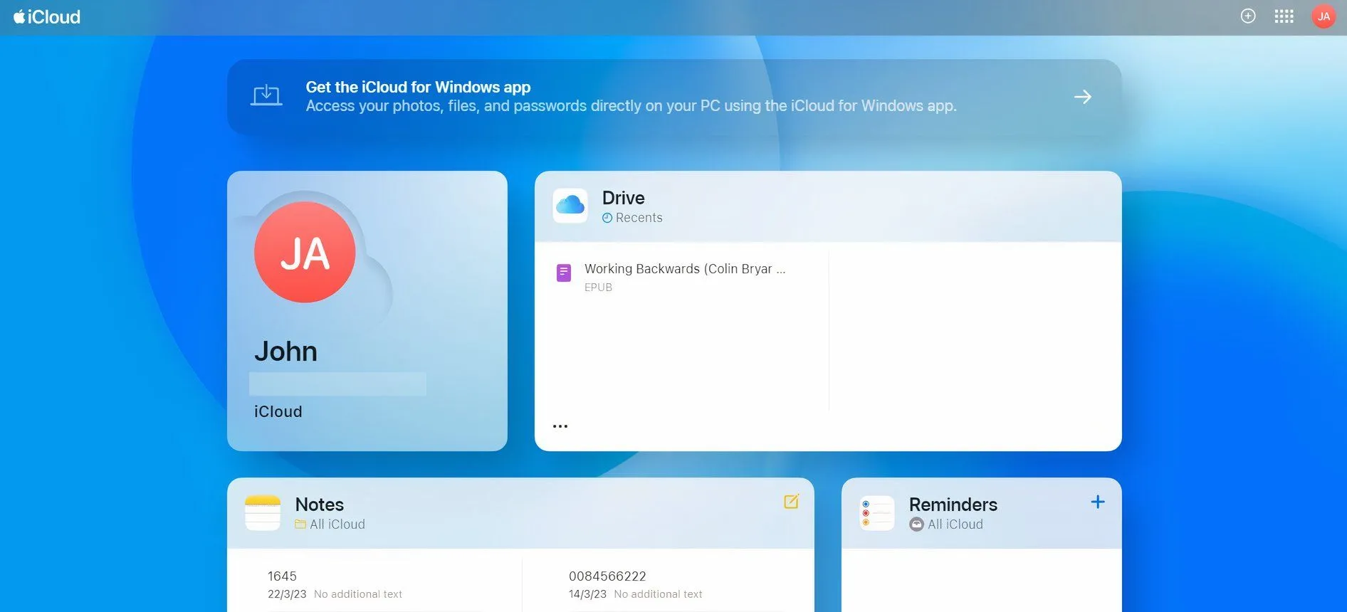 Giao diện iCloud trên trình duyệt web hiển thị dung lượng lưu trữ, minh họa giới hạn 5GB miễn phí.