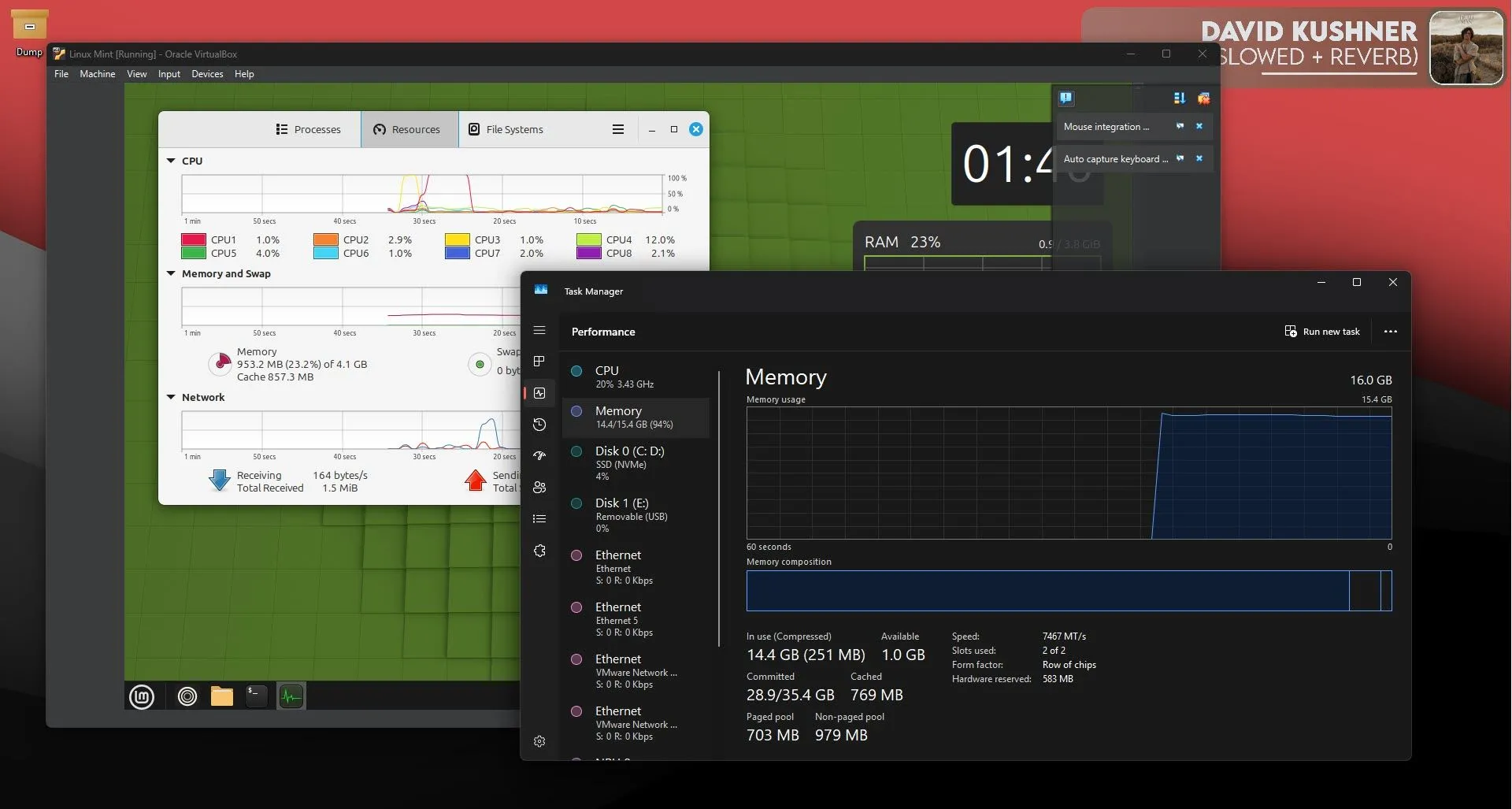 Giao diện Linux Mint hiển thị hiệu năng vượt trội, tượng trưng cho khả năng vận hành mượt mà hơn so với Windows.