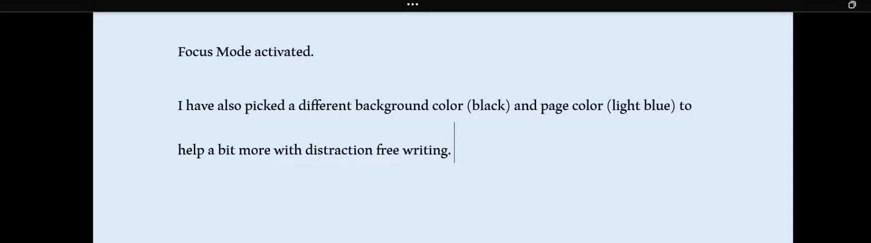 Giao diện Microsoft Word ở Chế Độ Tập Trung (Focus Mode), giúp loại bỏ phiền nhiễu để tập trung viết.