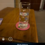 Giao diện NeuralCam hiển thị tùy chỉnh cân bằng trắng để tối ưu màu sắc ảnh.