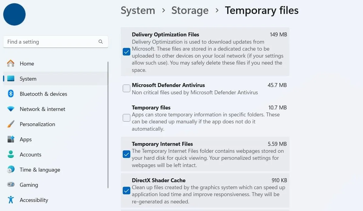 Giao diện quản lý file tạm thời trong Cài đặt Windows 11 giúp xóa dữ liệu không cần thiết