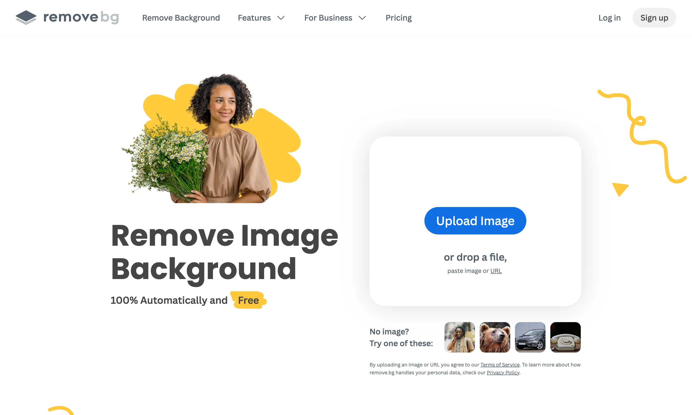 Giao diện Remove.bg với hình ảnh đã được tự động xóa nền, minh họa công cụ tách nền ảnh hiệu quả.
