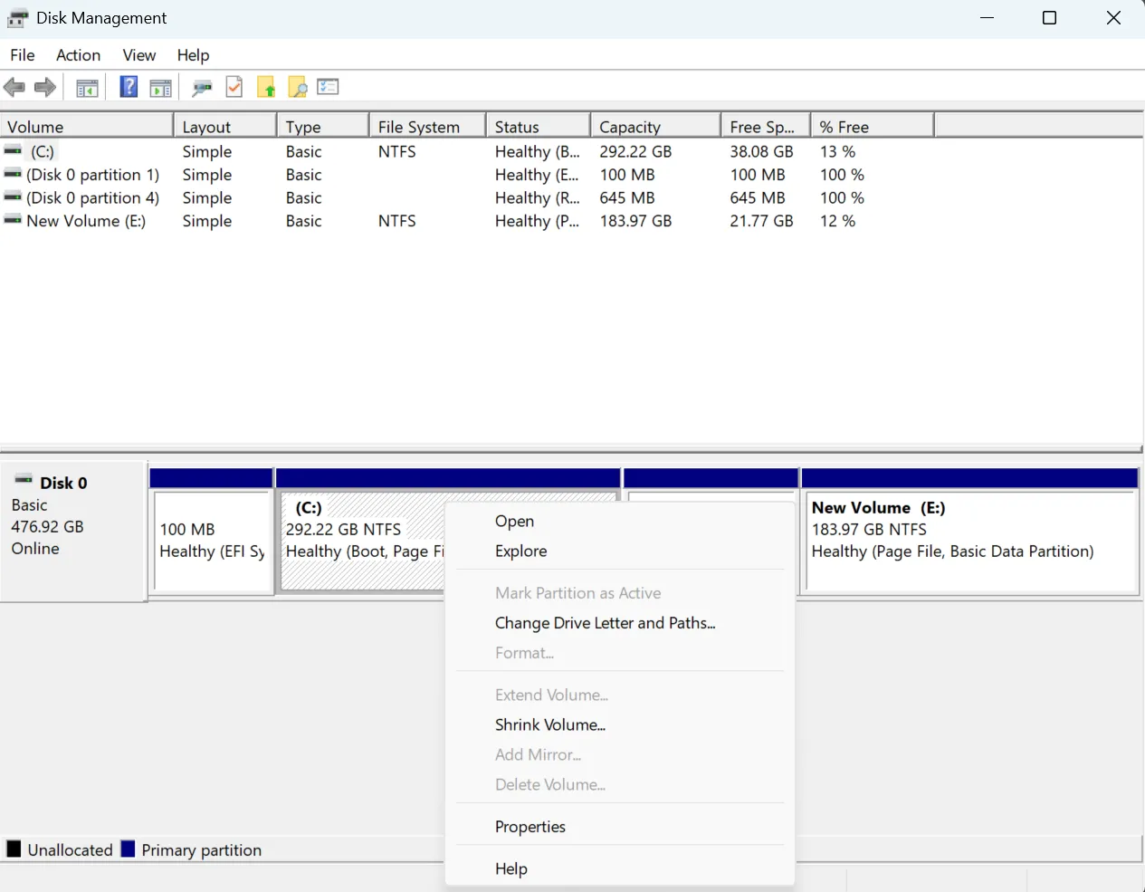 Giao diện tiện ích quản lý ổ đĩa trên Windows 11 hiển thị các tùy chọn phân vùng.