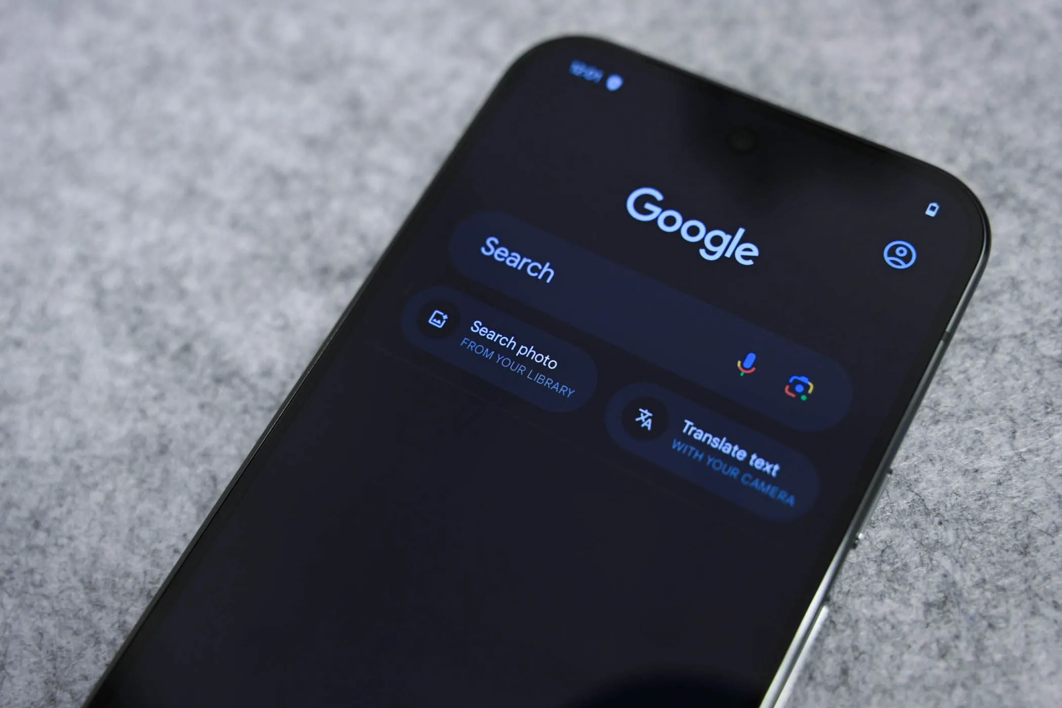 Giao diện tìm kiếm AI mới trên điện thoại Google Pixel 9 Pro XL