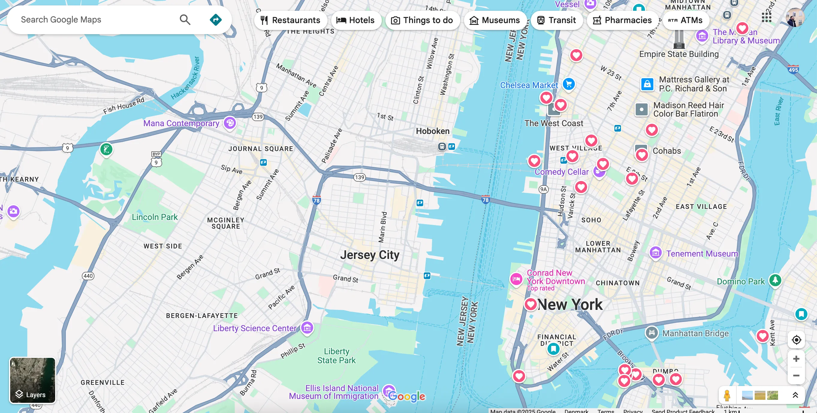 Giao diện trực quan và chi tiết của ứng dụng bản đồ Google Maps