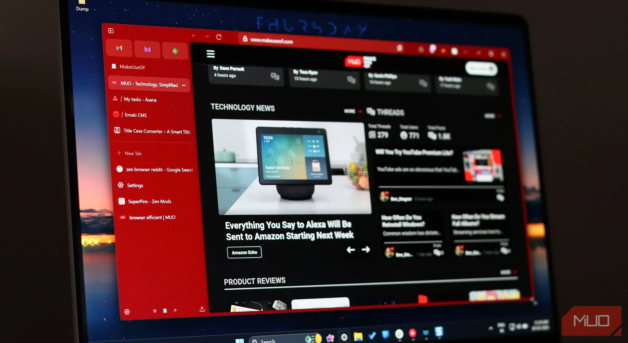Giao diện Zen Browser hiển thị toàn màn hình trang MakeUseOf, minh họa tốc độ và sự mượt mà