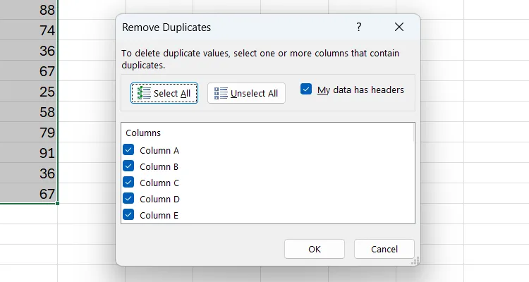 Hộp thoại Remove Duplicates trong Excel hiển thị các cột kiểm tra trùng lặp