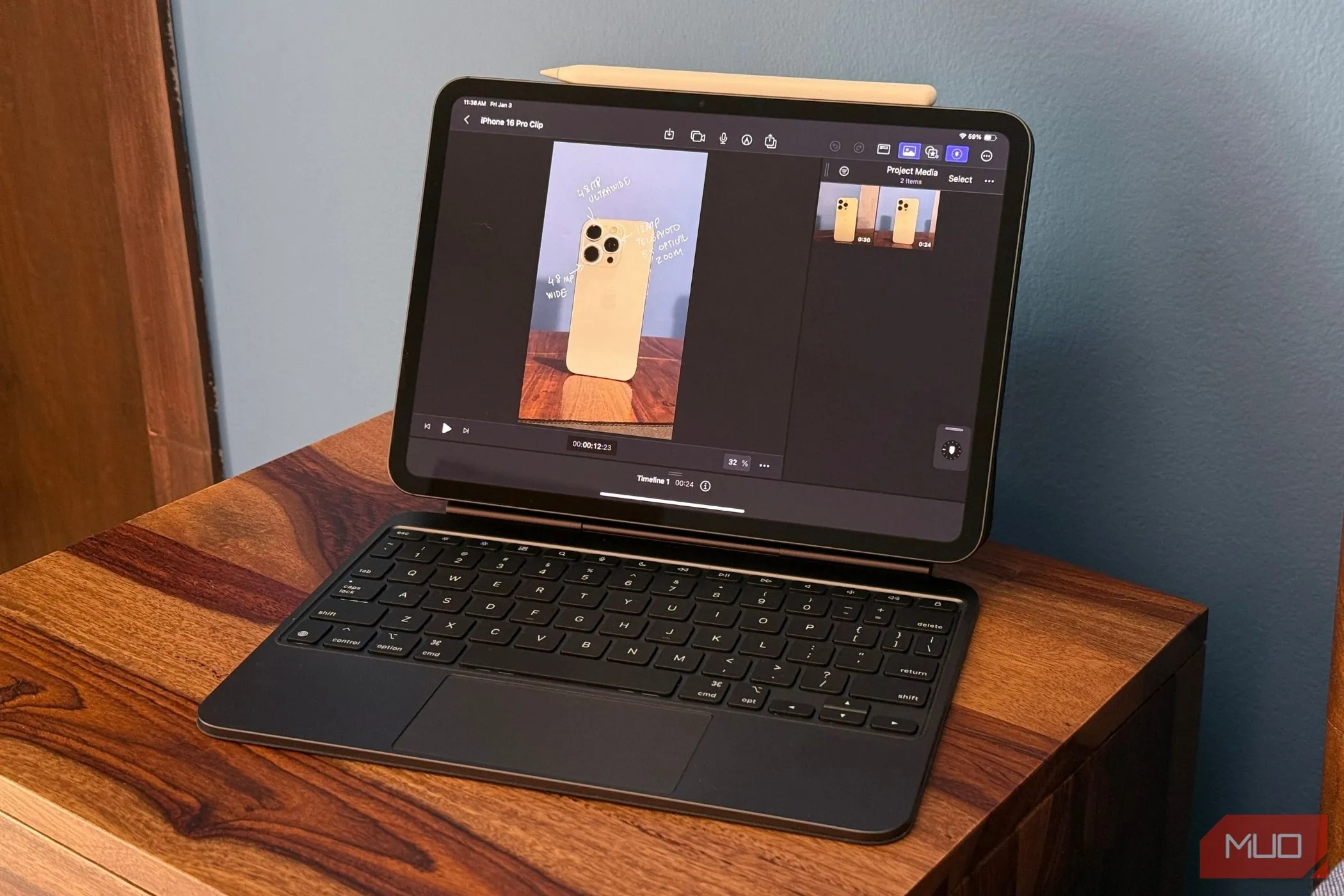 iPad Pro chạy Final Cut Pro trên Magic Keyboard, gợi ý về chi phí đầu tư và duy trì cao của các thiết bị Apple so với máy tính bảng Android.