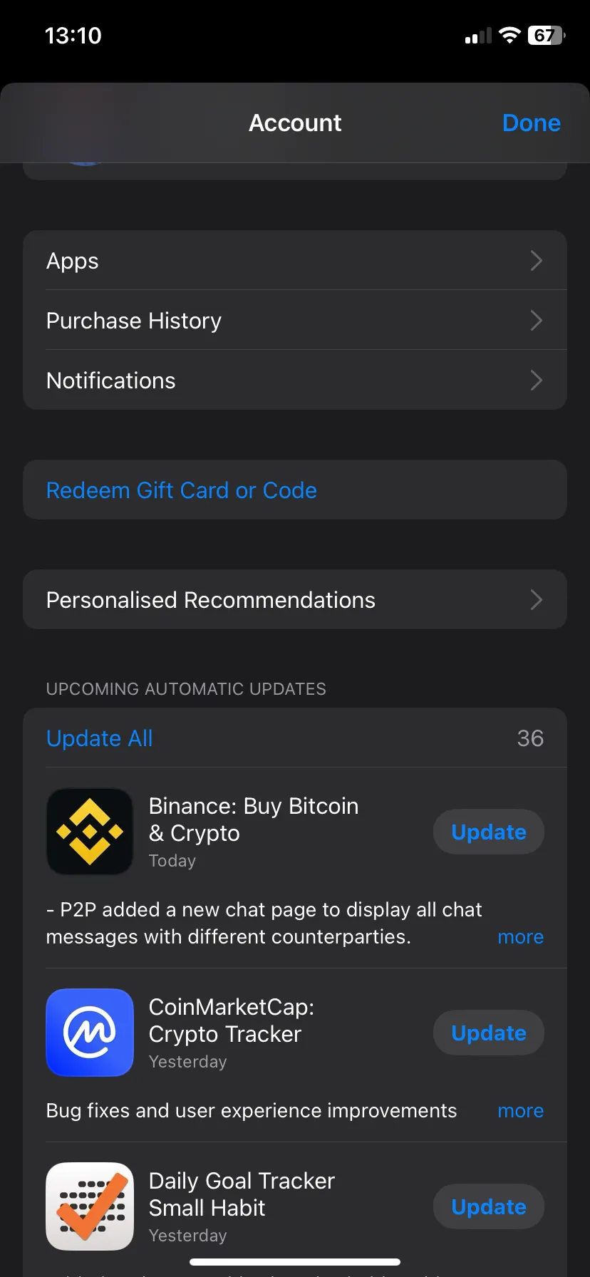 Màn hình App Store hiển thị danh sách các ứng dụng có bản cập nhật, khuyến nghị cập nhật để tối ưu hiệu năng.