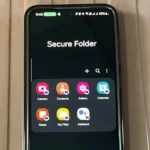 Màn hình điện thoại Samsung hiển thị thư mục bảo mật Secure Folder đang gặp lỗi trên One UI 7