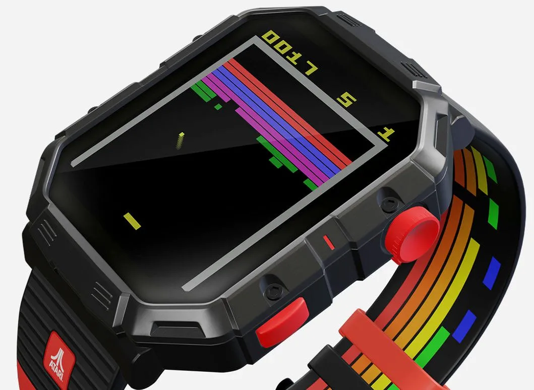 Màn hình đồng hồ Atari 2600 My Play Watch hiển thị game kinh điển Pong