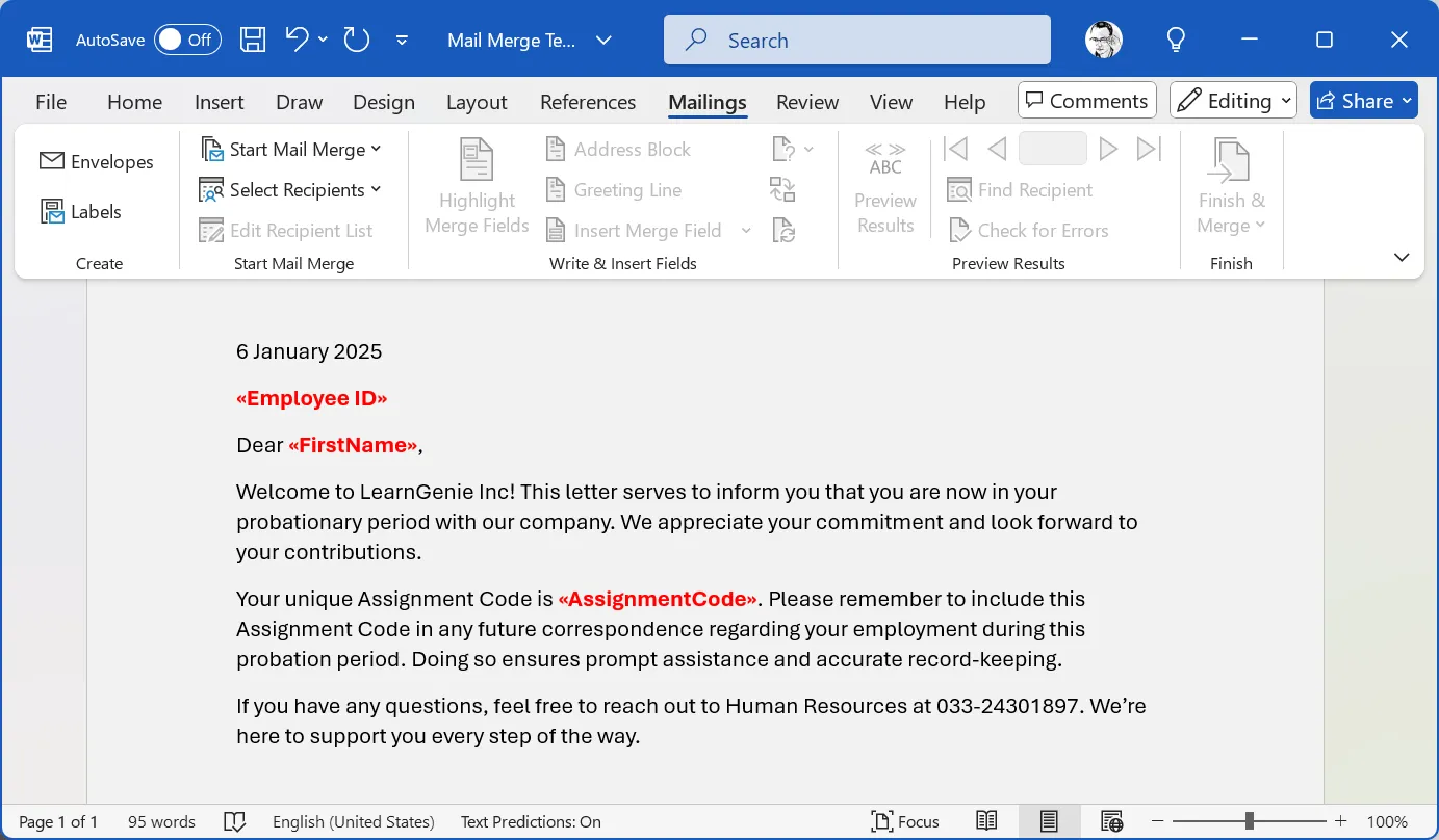 Mẫu thư điện tử trong Microsoft Word với các trường trộn thư như &lt;&lt;FirstName&gt;&gt;, &lt;&lt;LastName&gt;&gt; sẵn sàng được điền dữ liệu cá nhân hóa