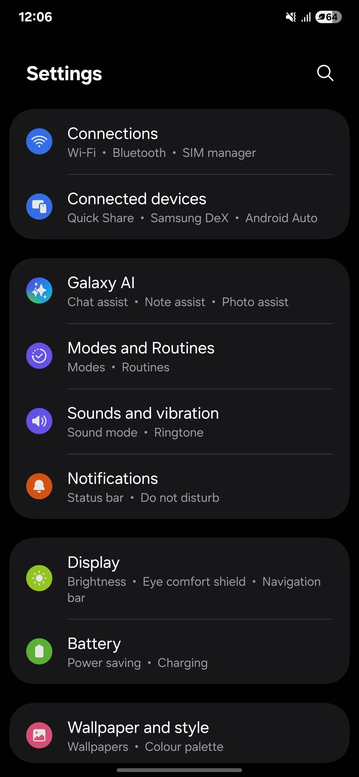 Menu cài đặt chính trên điện thoại Samsung Galaxy