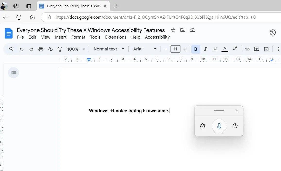 Menu gõ bằng giọng nói của Windows 11 đang hoạt động trong tài liệu Google Docs