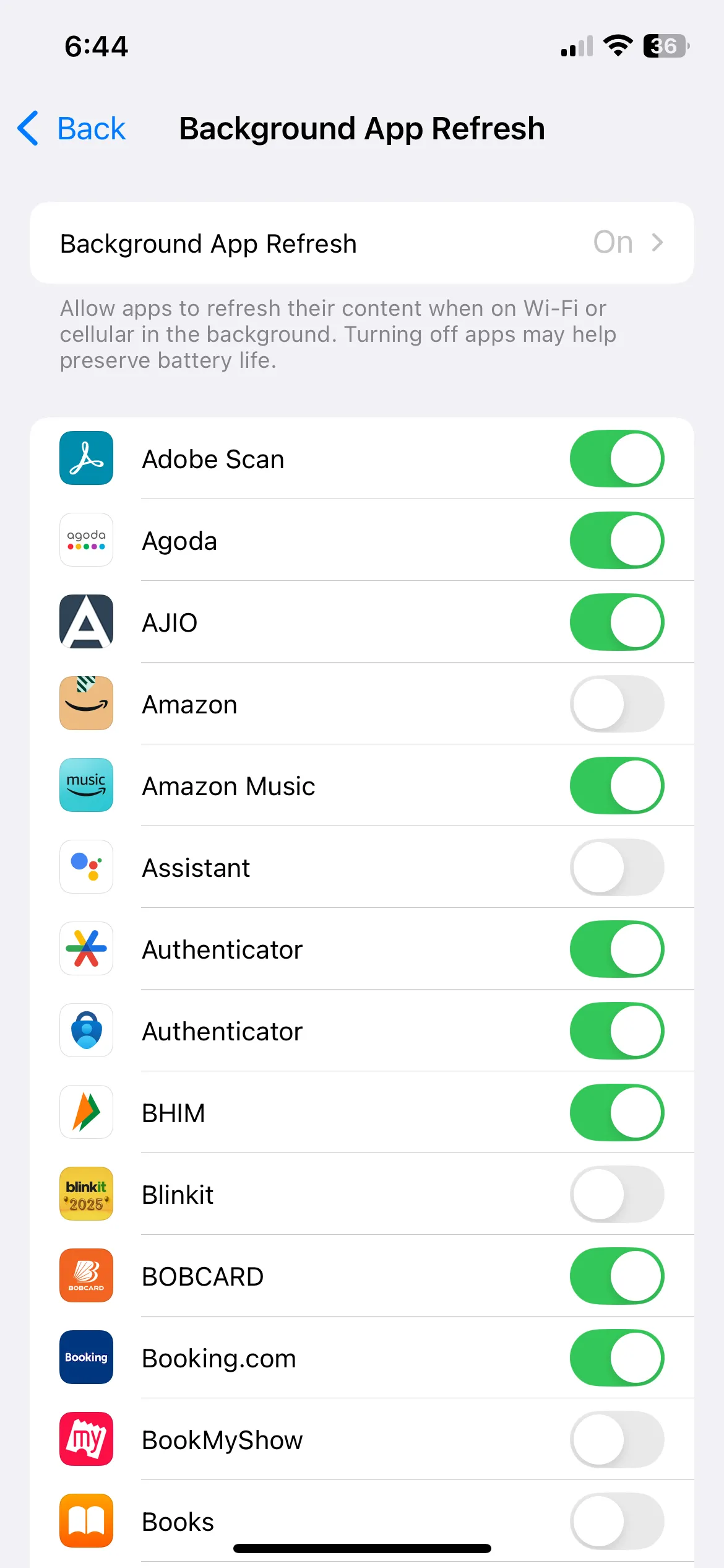 Menu Làm mới ứng dụng nền trên iPhone, nơi người dùng có thể quản lý các ứng dụng được phép làm mới dữ liệu.