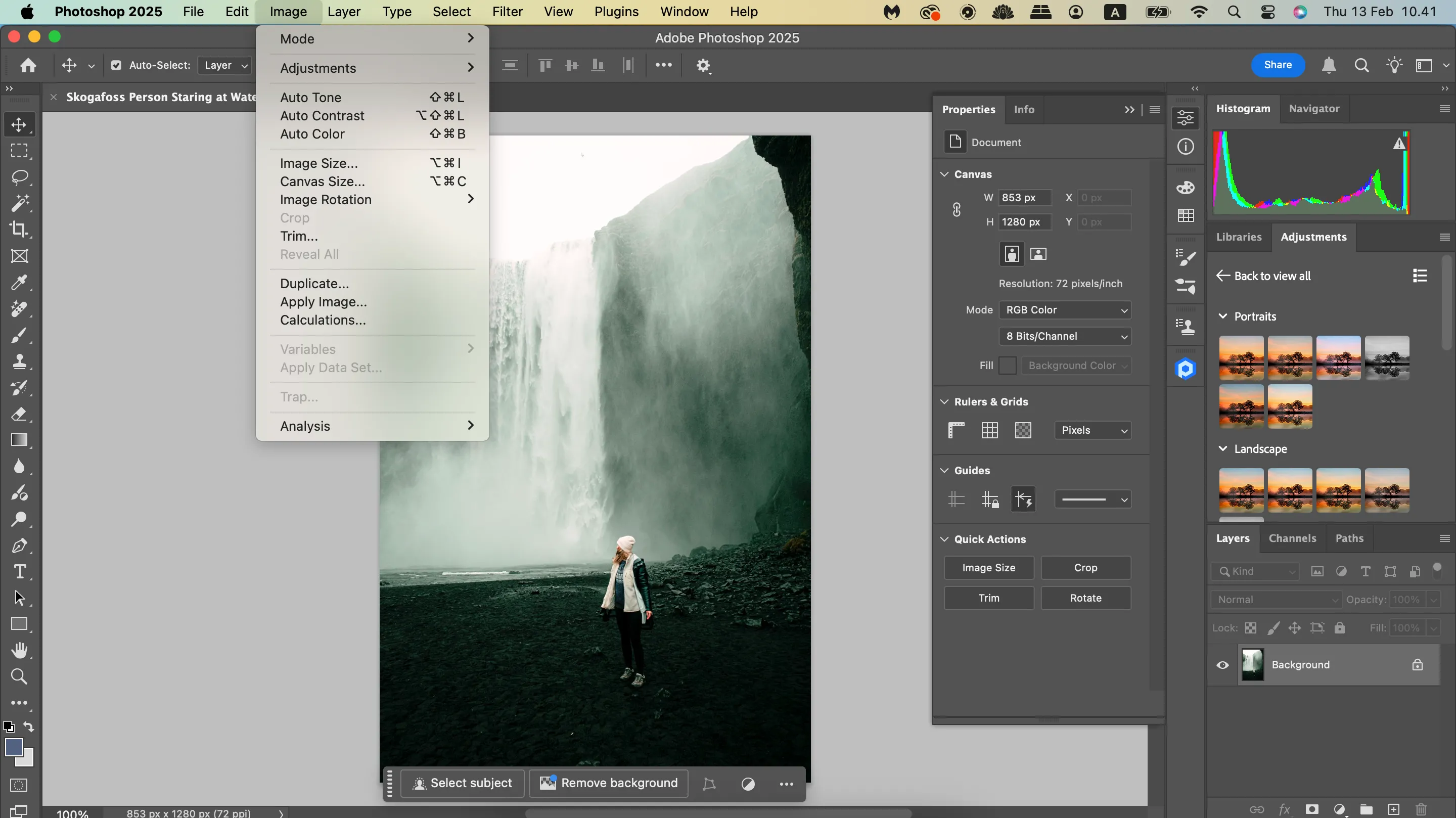 Menu thả xuống tính năng tự động cải thiện trong Photoshop