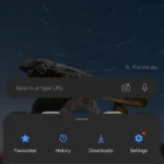 Menu tùy chọn hiển thị khi chạm biểu tượng ba chấm trong trình duyệt Microsoft Edge trên Android.