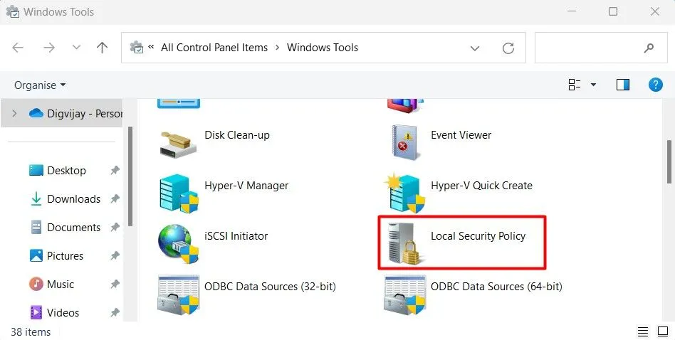 Mở Chính sách bảo mật cục bộ thông qua Control Panel và Windows Tools