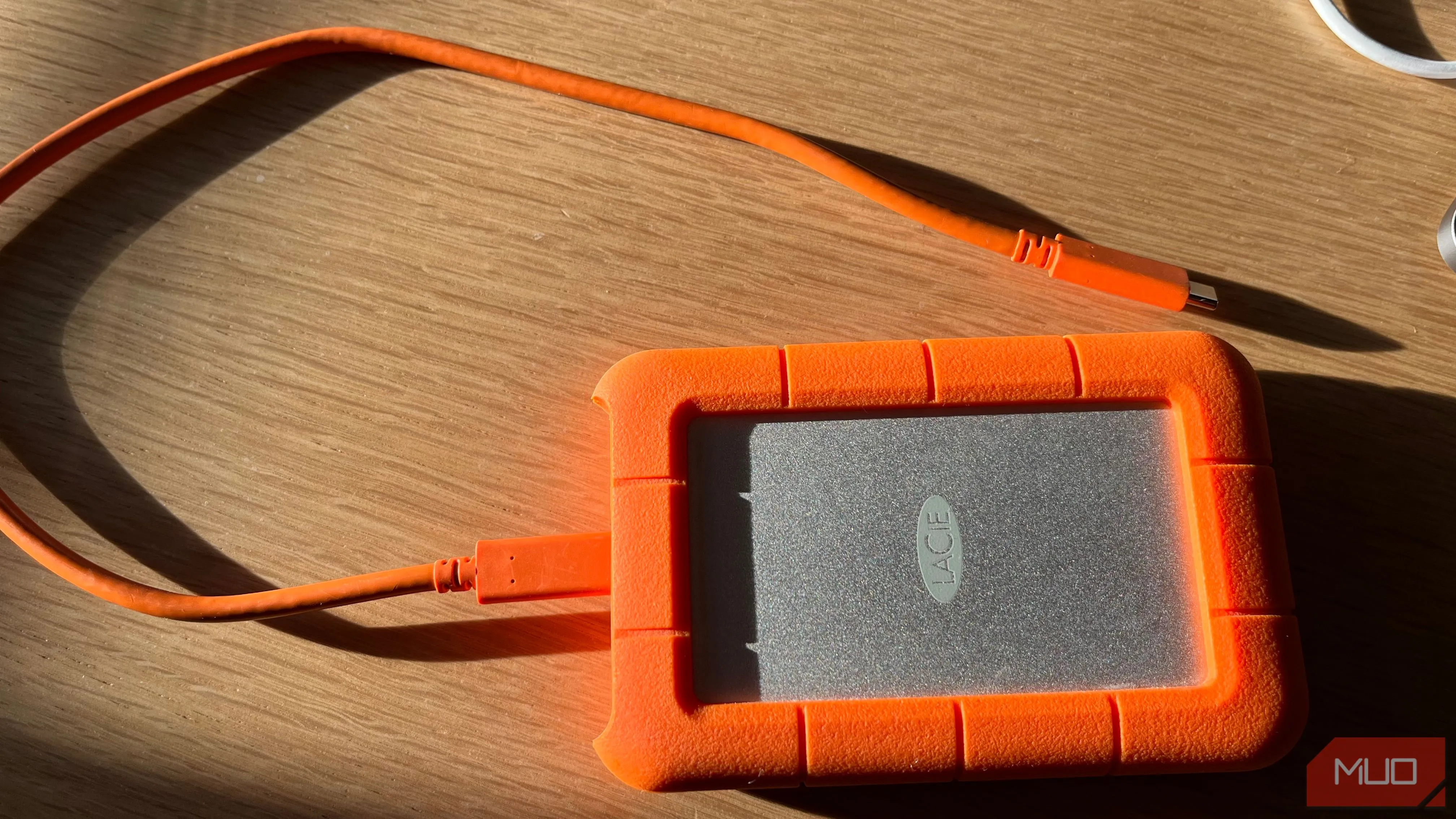 Ổ cứng di động LaCie Rugged bền bỉ, lưu trữ dữ liệu lớn cho người làm sáng tạo
