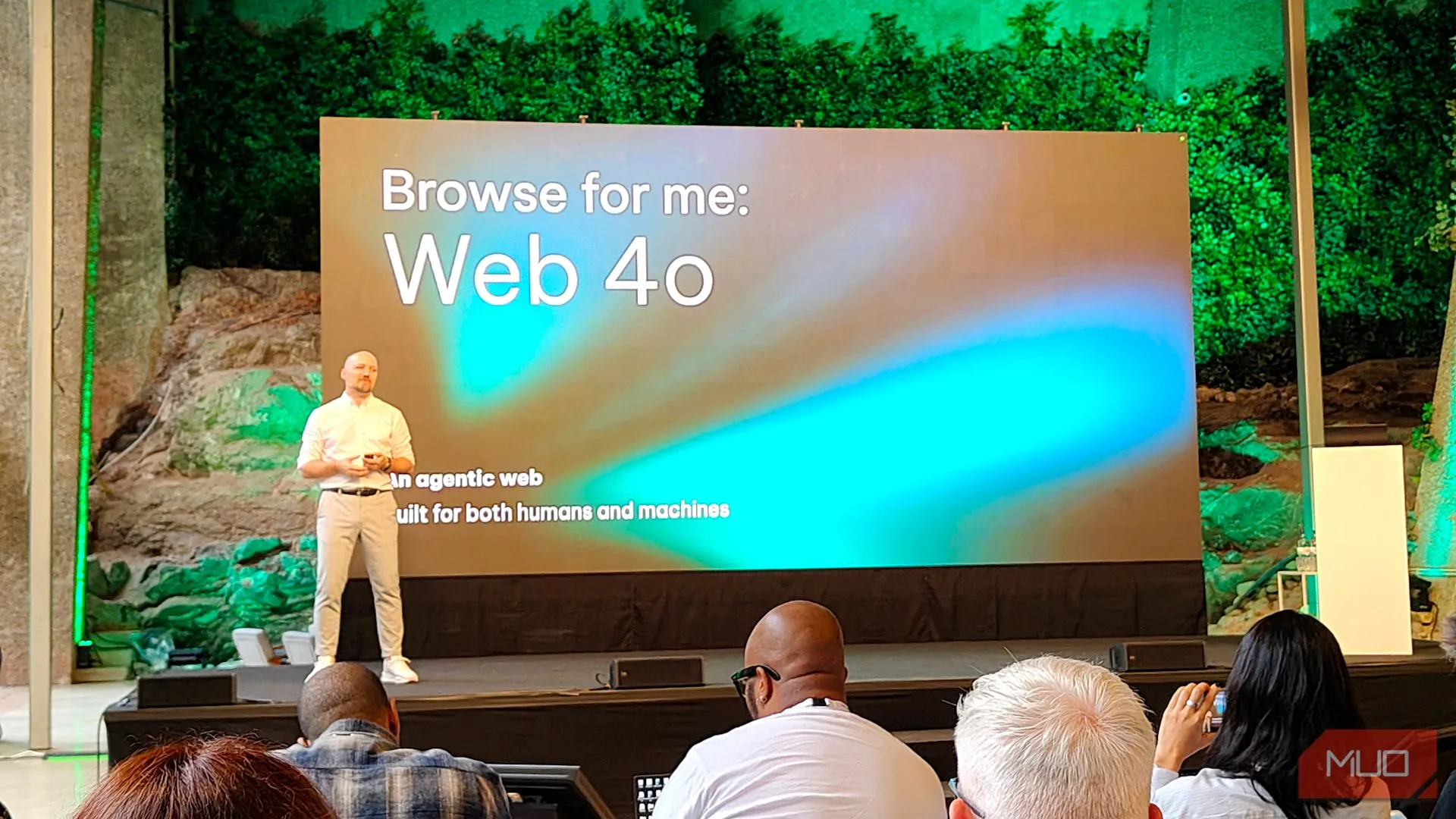 Slide thuyết trình Web 4o tại sự kiện Opera Browser Days cho thấy tầm nhìn công nghệ của Opera