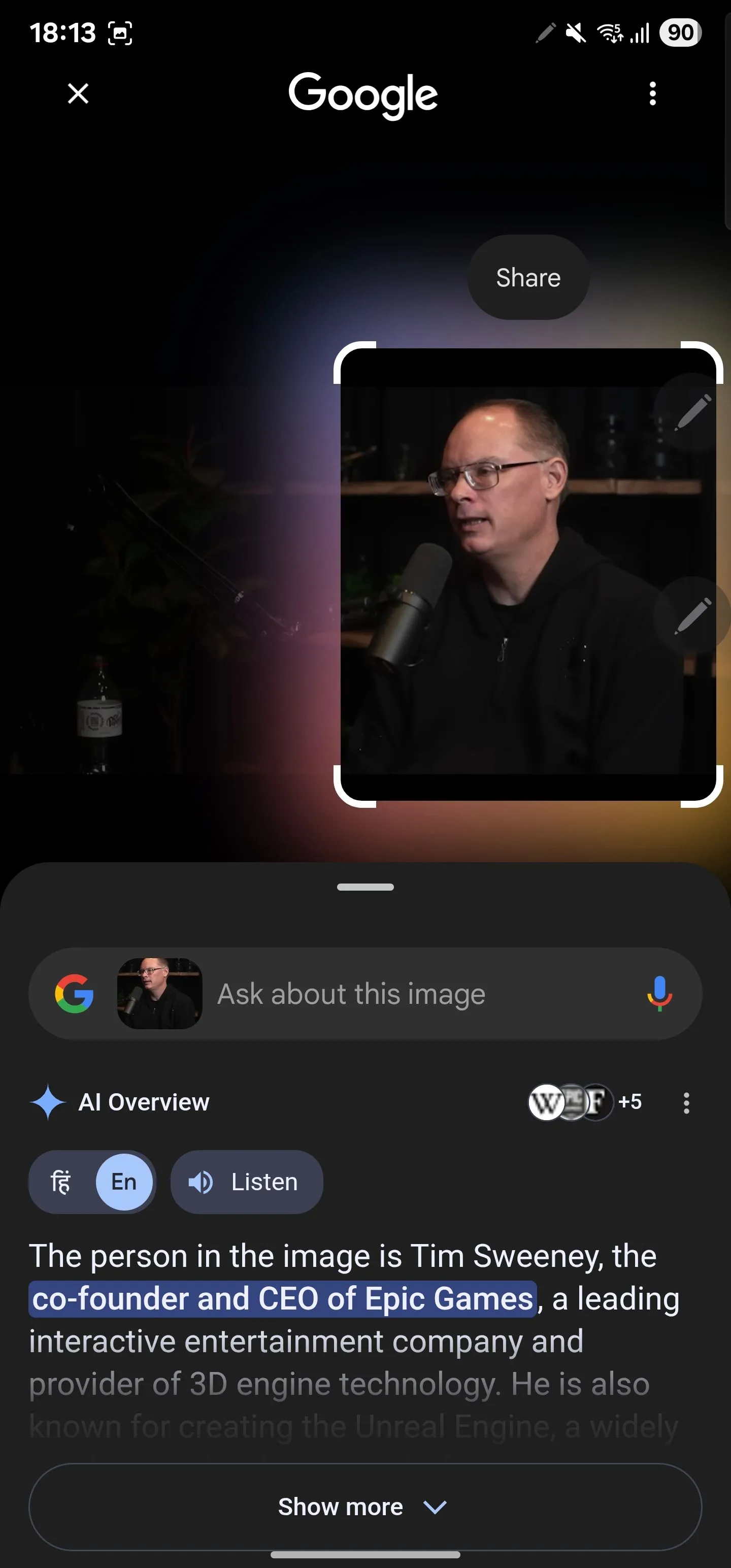 Sử dụng Circle to Search để nhận diện và tra cứu thông tin về một người trong video hoặc phim.