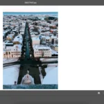 Sử dụng giao diện Adobe Camera Raw để điều chỉnh histogram và áp dụng lưới trong chỉnh sửa ảnh