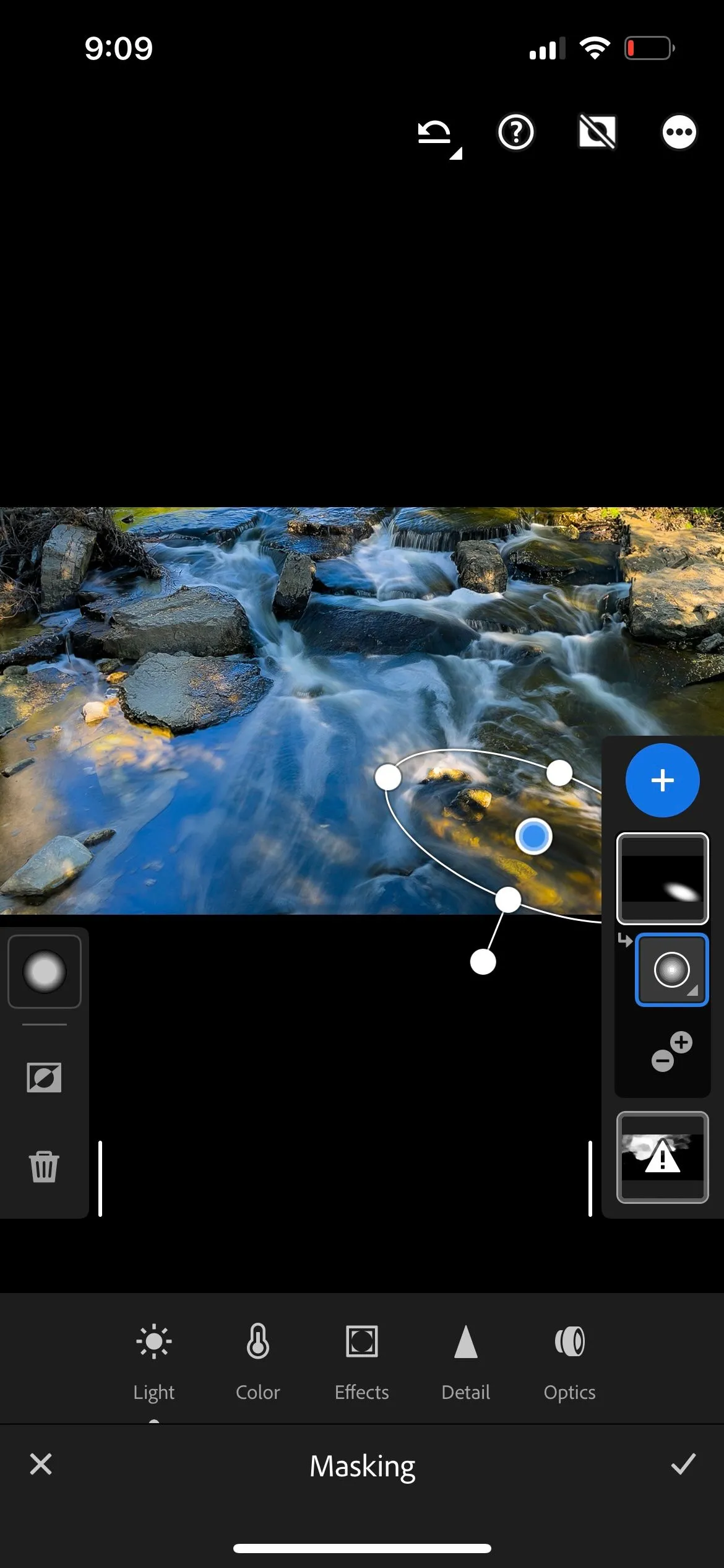 Sử dụng tính năng Masking (Mặt nạ) trong ứng dụng Lightroom Mobile để chỉnh sửa vùng chọn ảnh