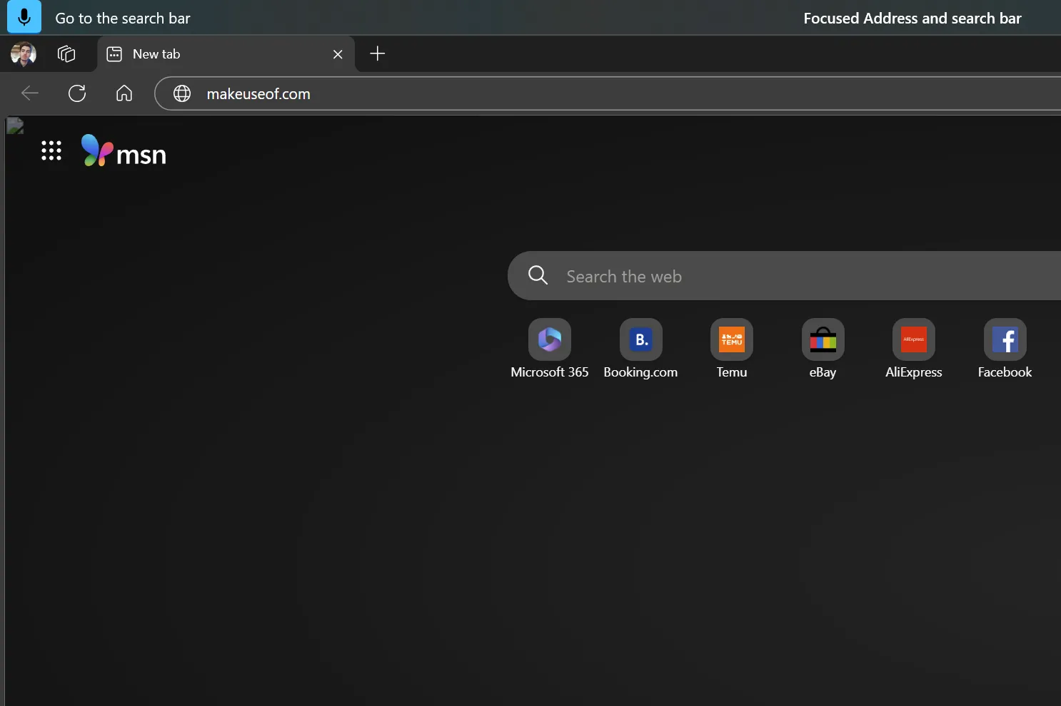 Thanh tìm kiếm trình duyệt Microsoft Edge hiển thị địa chỉ web MakeUseOf được nhập bằng Voice Access.