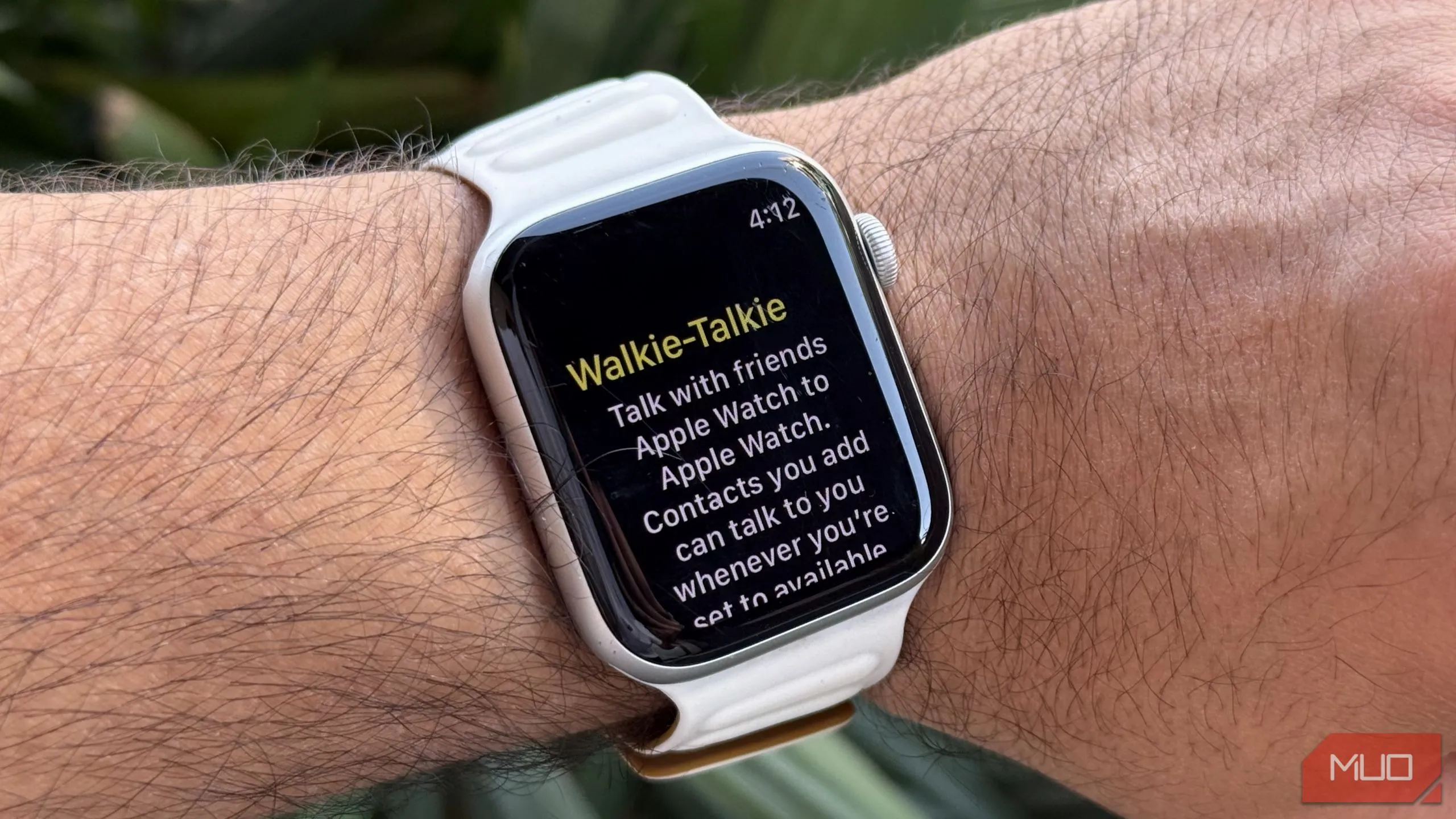 Tính năng Bộ đàm (Walkie-Talkie) trên Apple Watch cho phép gửi tin nhắn thoại tức thì