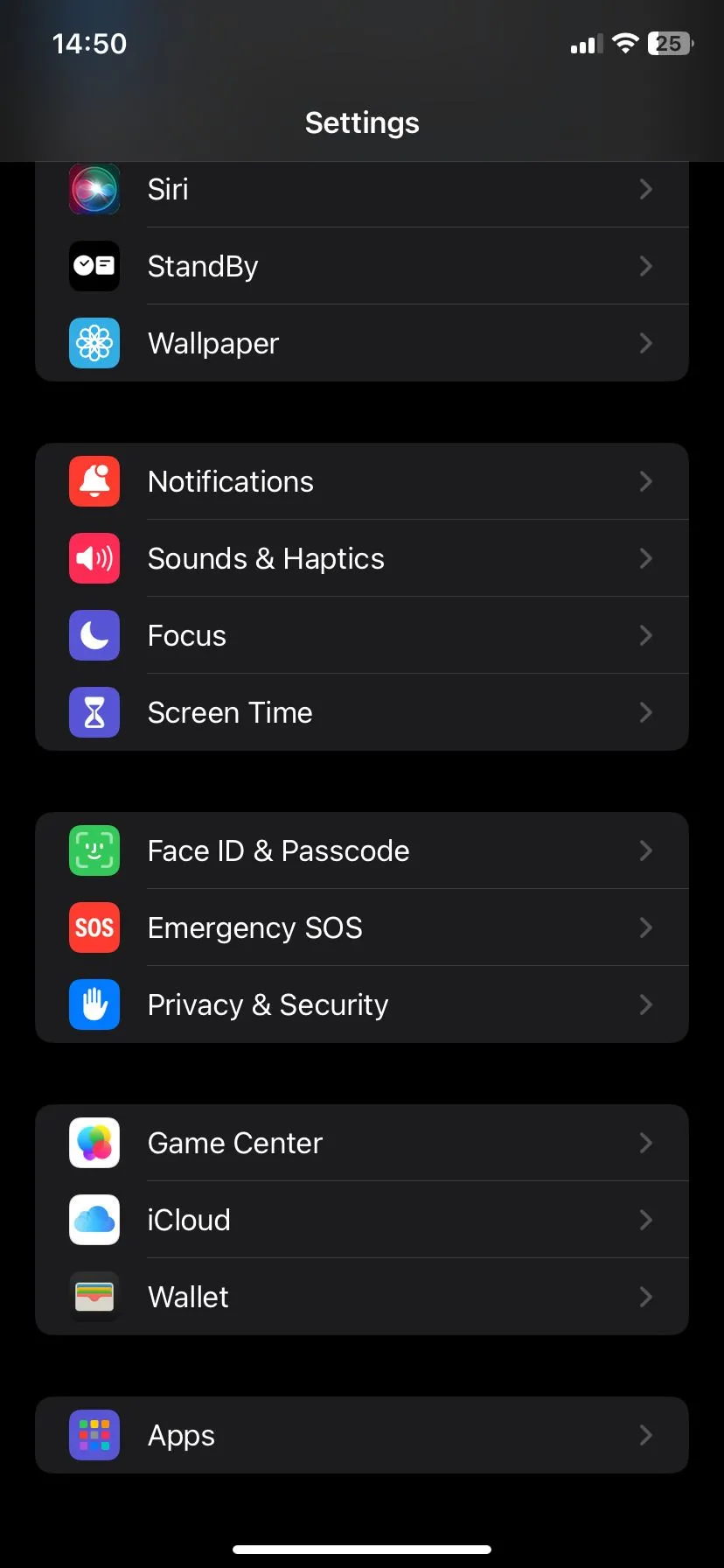 Trang cài đặt iCloud trên iPhone hiển thị các dịch vụ được đồng bộ.